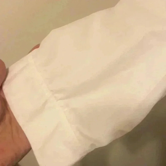 Coldwater Creek lightweight zippered coat with hood. - Picture 4 of 7